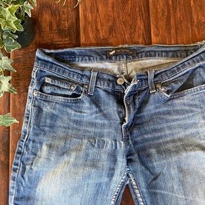 LEVI’S 524 Super Low